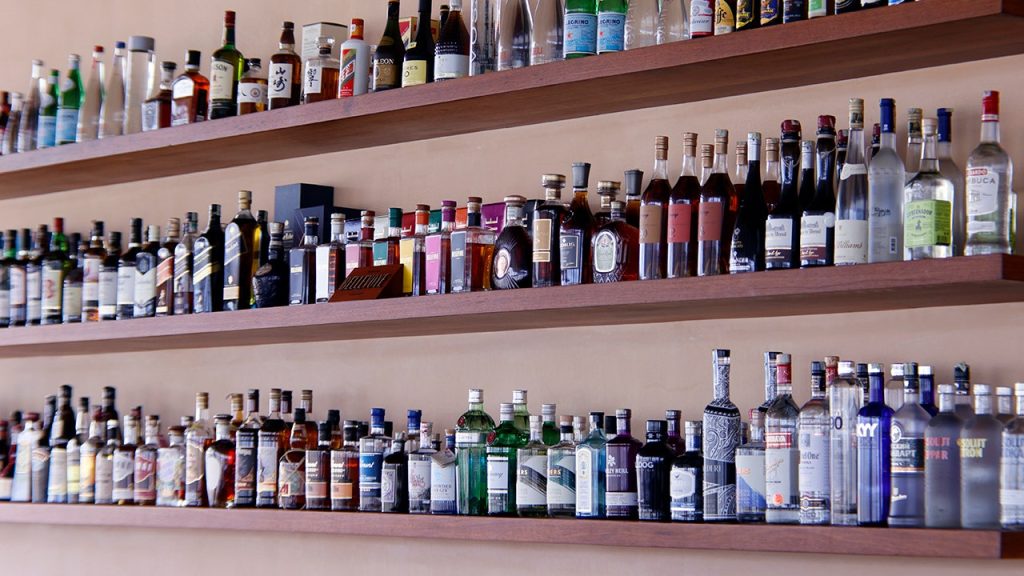 Alcohol makers' stocks see decline after Surgeon General's cancer advisory