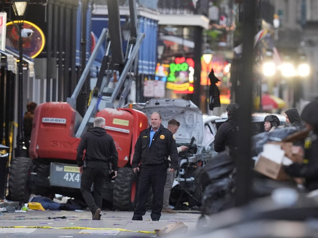 At least 10 dead after truck plows into New Orleans New Orleans crowd | In Photo News