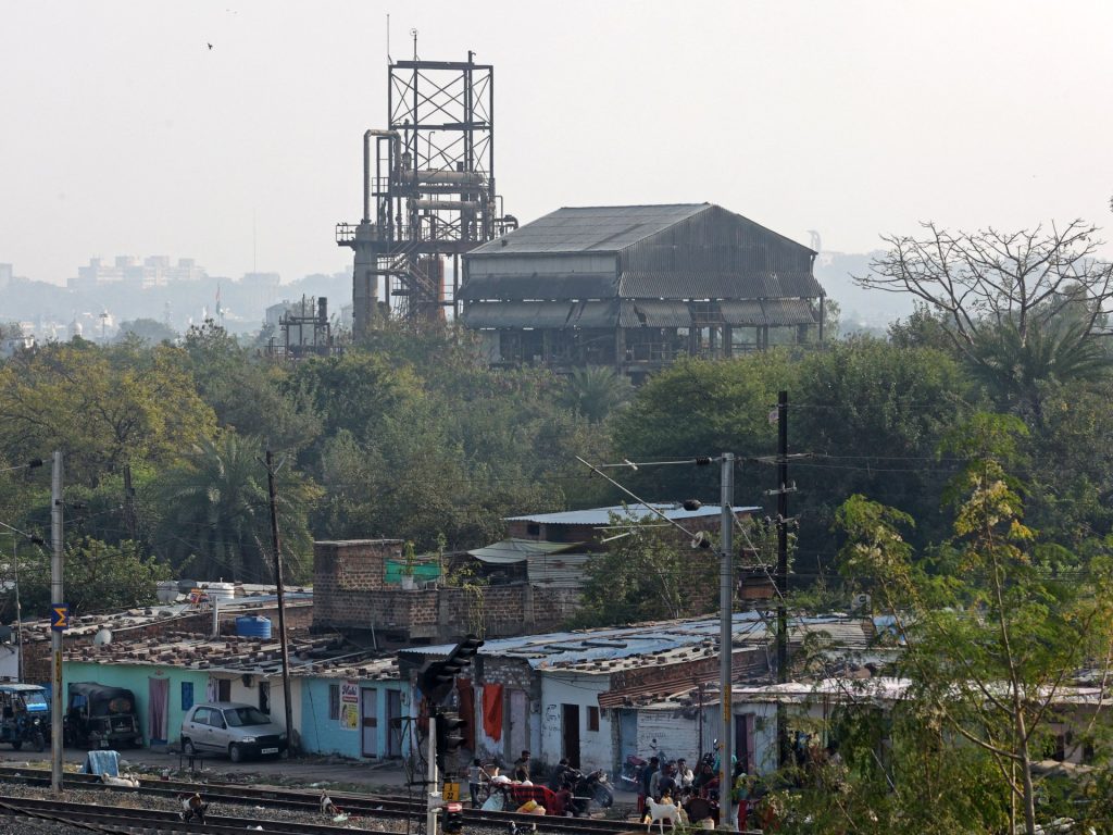 India cleans up toxic waste from Bhopal gas leak site, 40 years after disaster | Health news