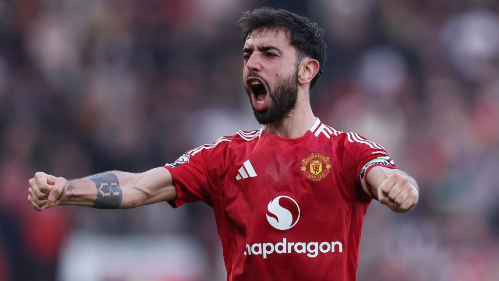 Bruno Fernandes: Mikel Artesa credits the 'smart' captain of man UTD for free kick while Gary Neville says Wall 'too far behind' | Football news