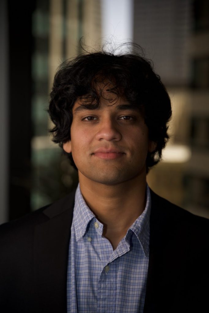 False Fire Worker on Twitter 'Rahul Ligma' is a true engineer with a Harvard used data start